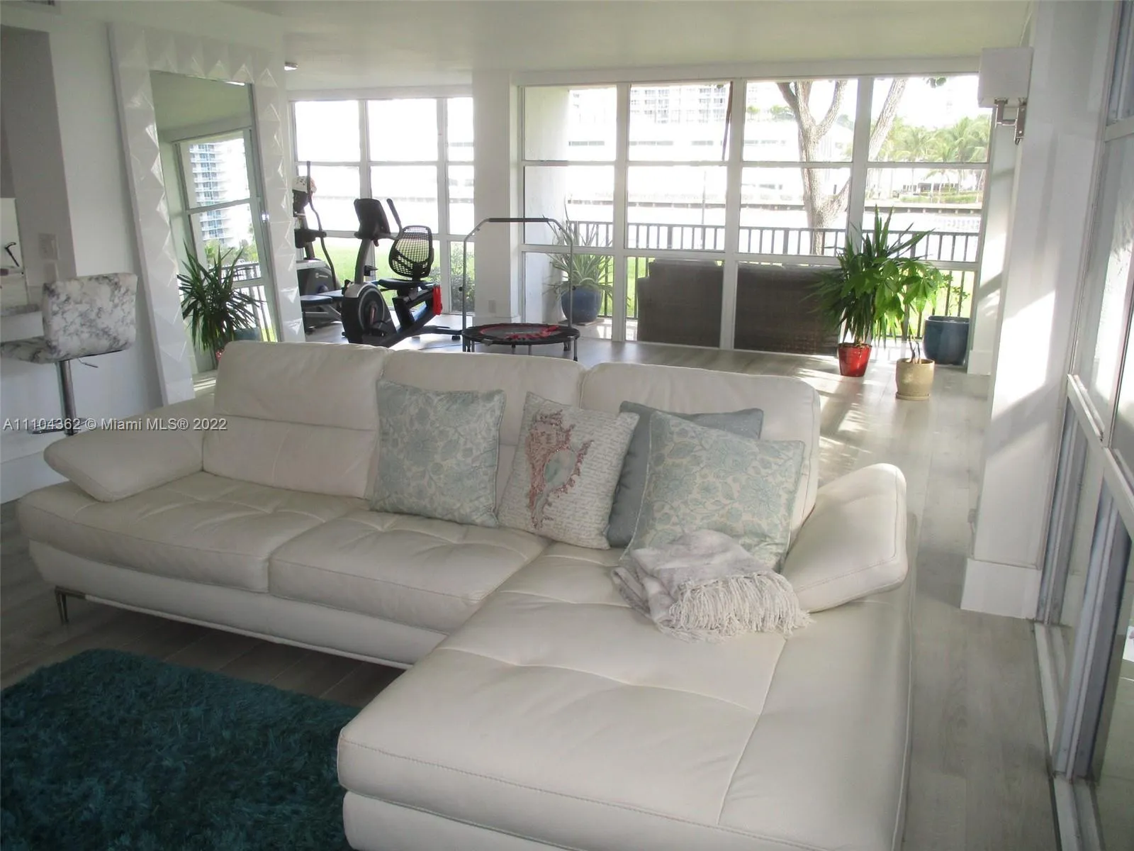 1000 Parkview Dr # 120, Hallandale Beach FL 33009