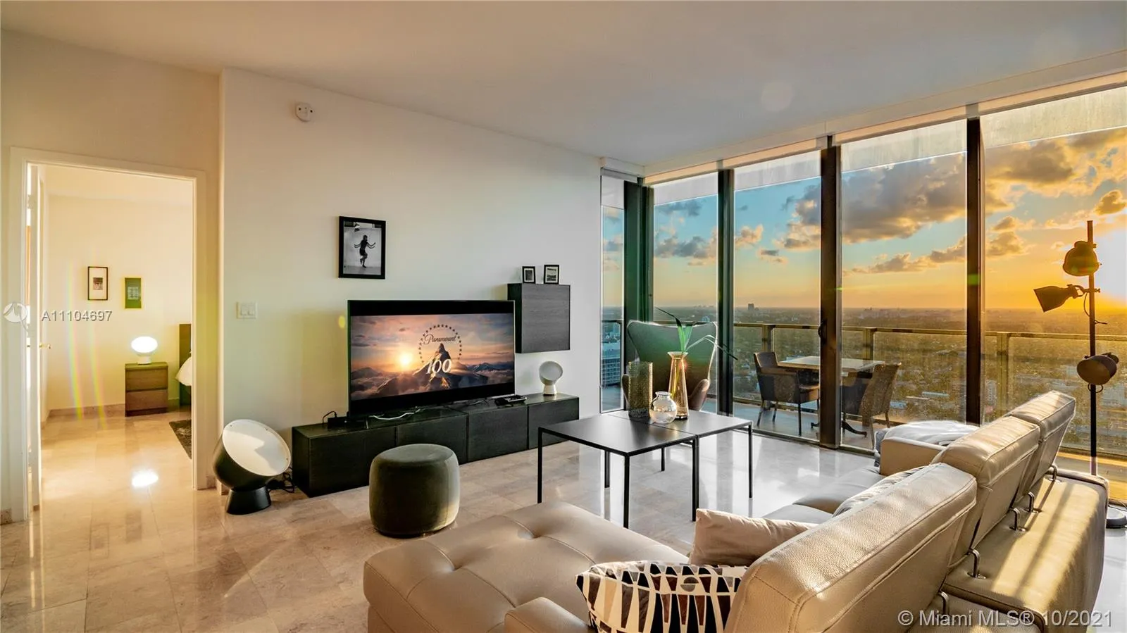 2 bedroom 2 bath for sale at 88 SW 7th St # 3410, Miami FL 33130