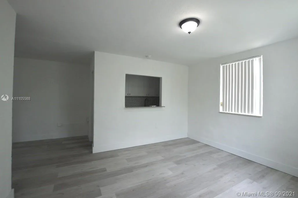 6647 SW 59th Pl # 101, South Miami FL 33143