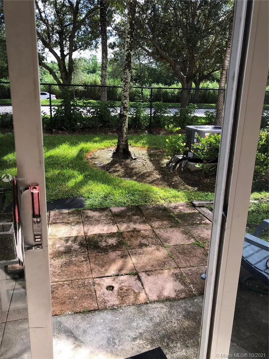 2281 NE 42nd Ave, Homestead FL 33033