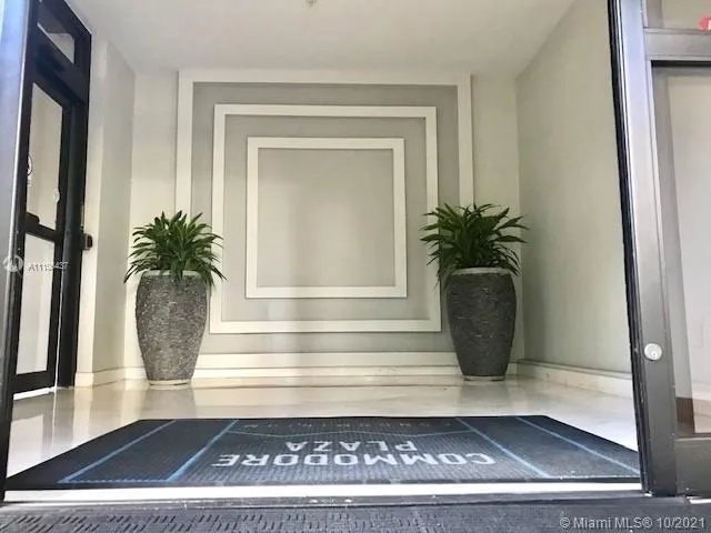 2780 NE 183rd St # 810, Aventura FL 33160