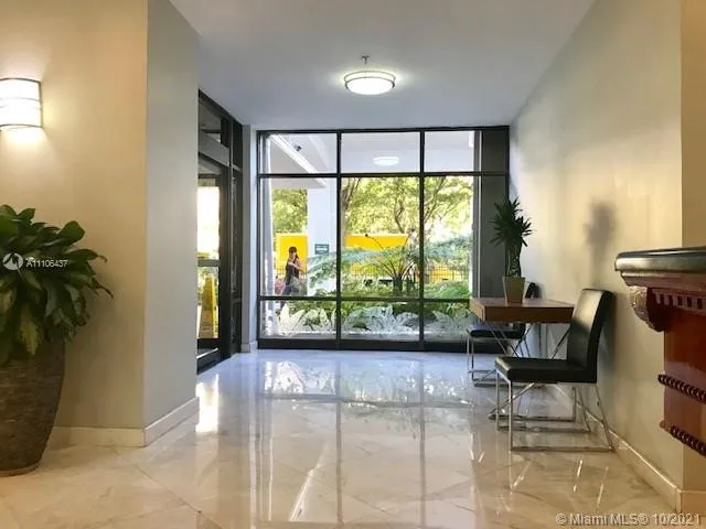 2780 NE 183rd St # 810, Aventura FL 33160
