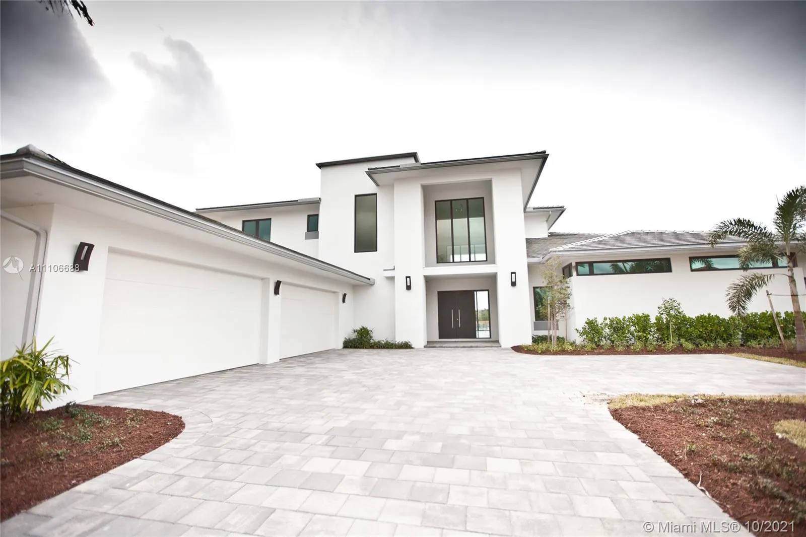 7 bedroom 8 bath for sale at 3275 Islewood Ave, Weston FL 33332