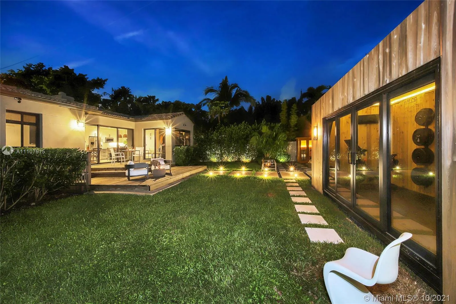 861 NE 74th St, Miami FL 33138