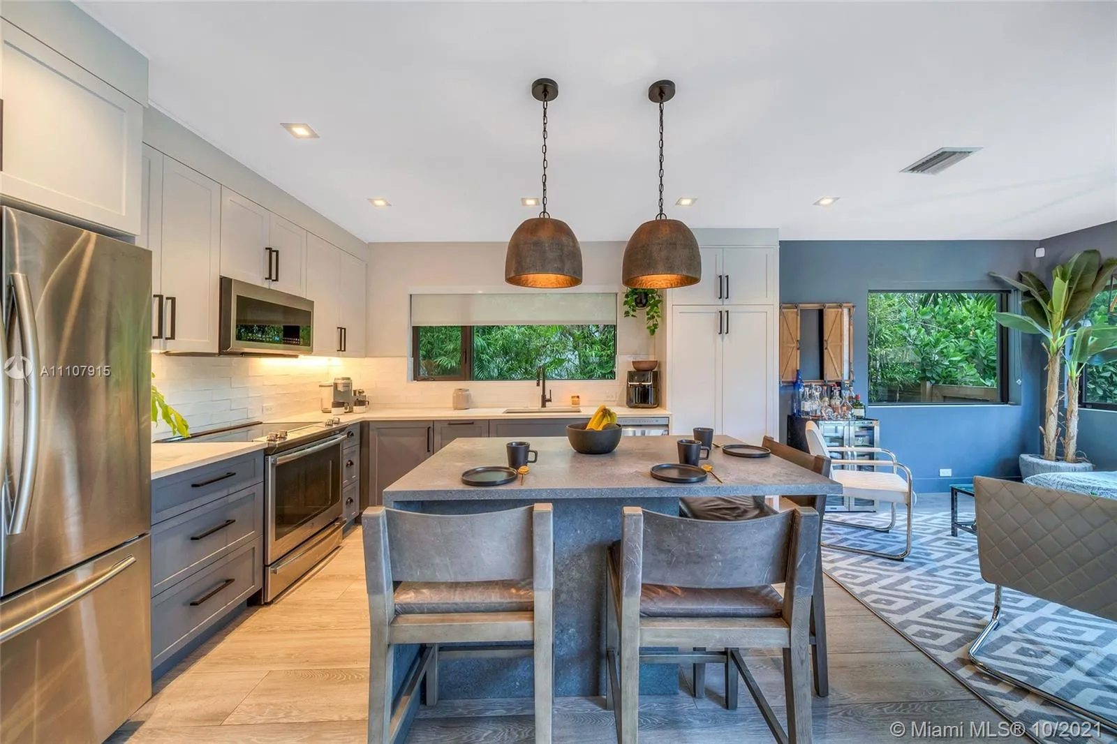 861 NE 74th St, Miami FL 33138