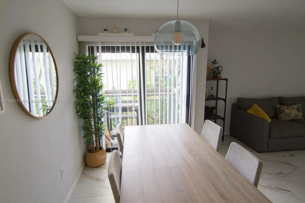 1 bedroom 1 bath for rent at 753 Michigan # 3A, Miami Beach FL 33139