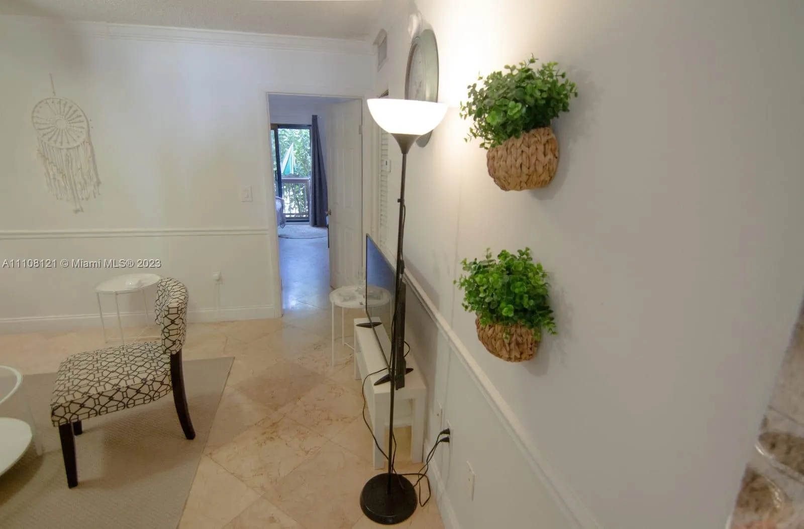 753 Michigan # 1B, Miami Beach FL 33139