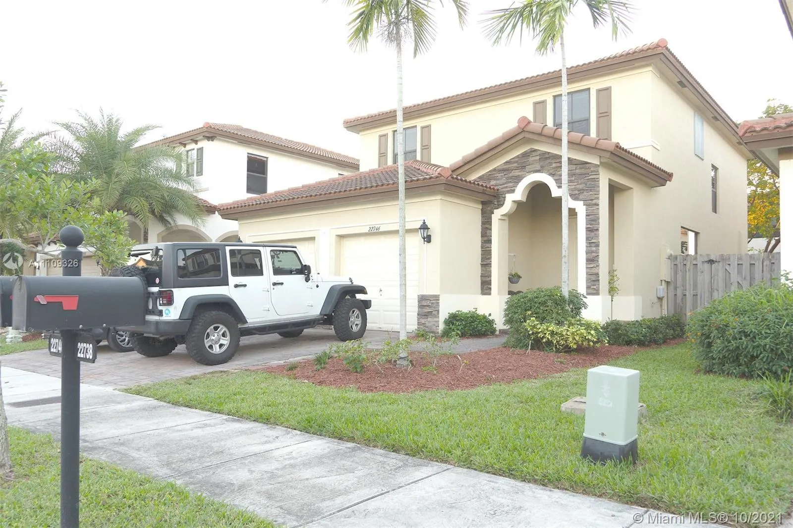 4 bedroom 2 bath for sale at 22746 SW 92nd Pl, Cutler Bay FL 33190