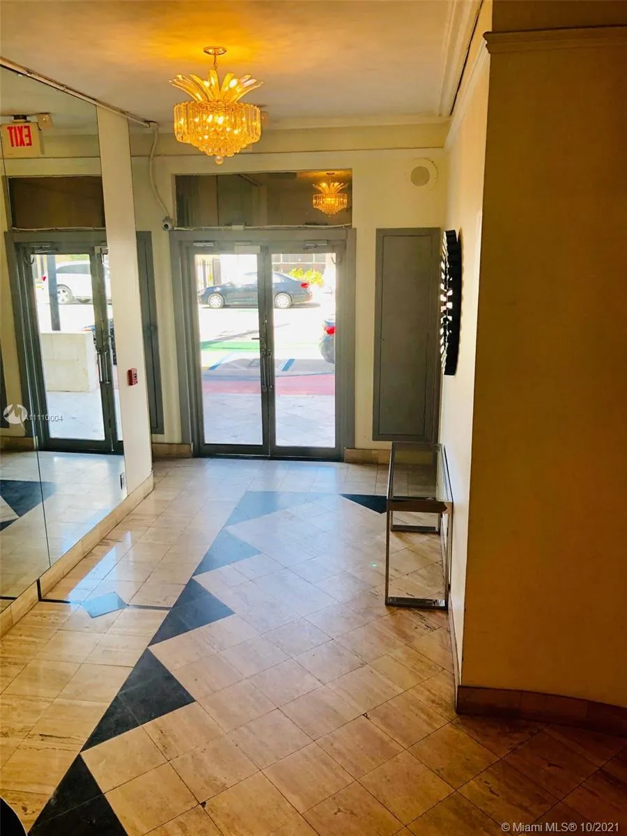 335 Ocean Dr # 306, Miami Beach FL 33139