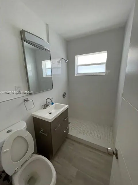2048 NE 168th St, North Miami Beach FL 33162