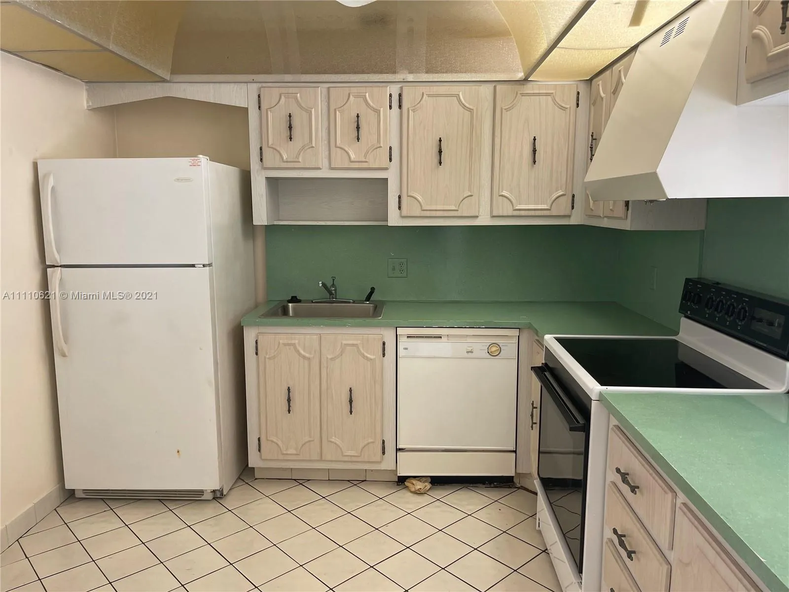 2801 NE 183rd St # 1611W, Aventura FL 33160