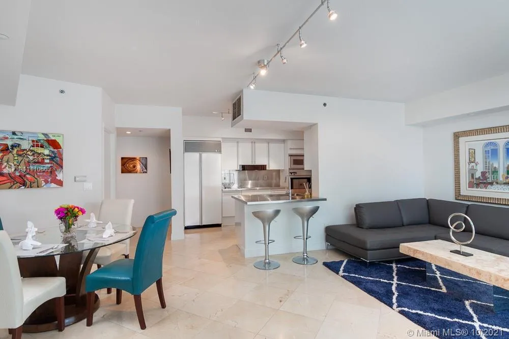 1000 S Pointe Dr # 506, Miami Beach FL 33139