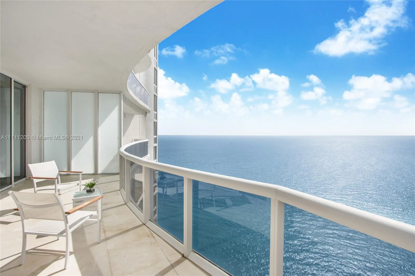 3 bedroom 3 bath for rent at 15811 Collins Ave # 3007, Sunny Isles Beach FL 33160