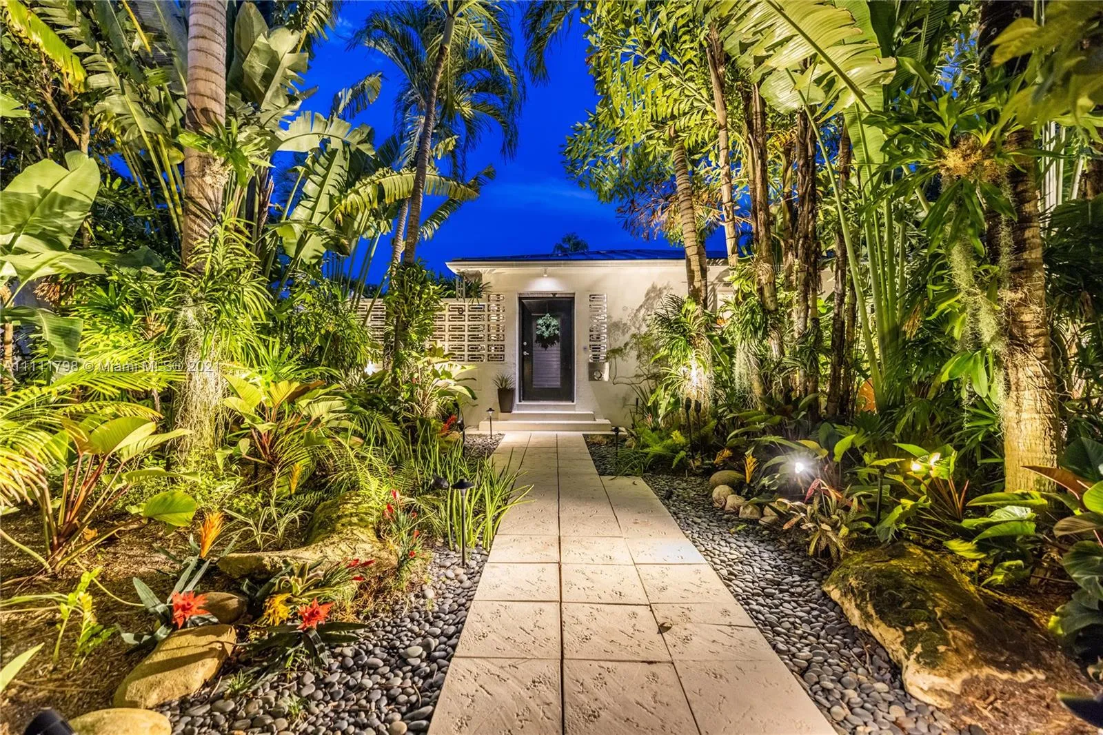 3 bedroom 3 bath for sale at 4271 Alton Rd, Miami Beach FL 33140