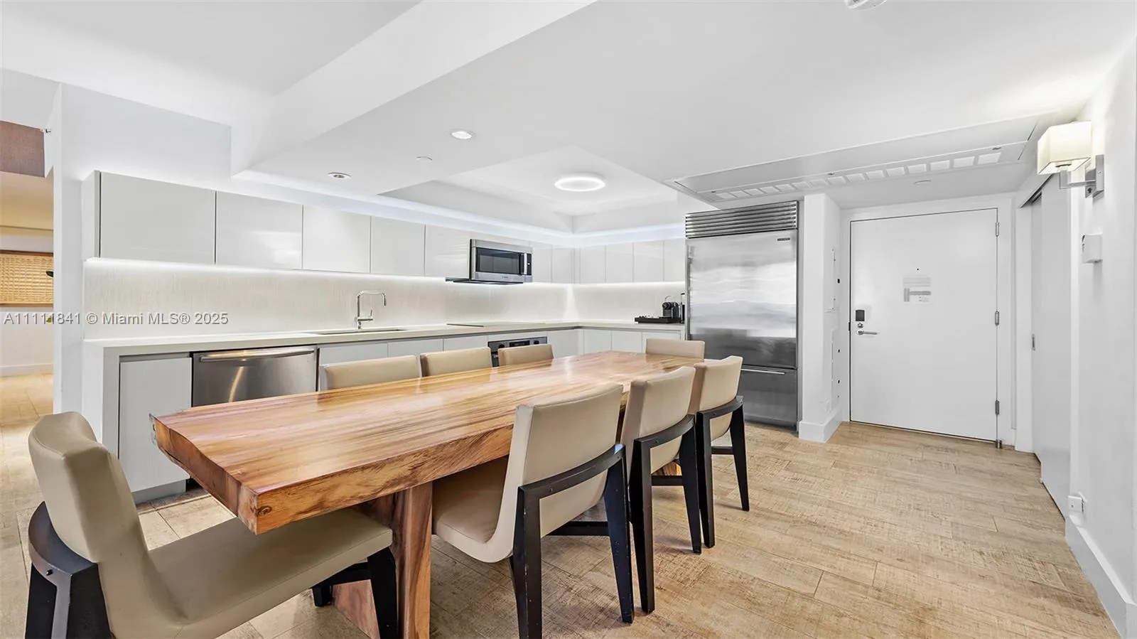 102 24th St # 904, Miami Beach FL 33139