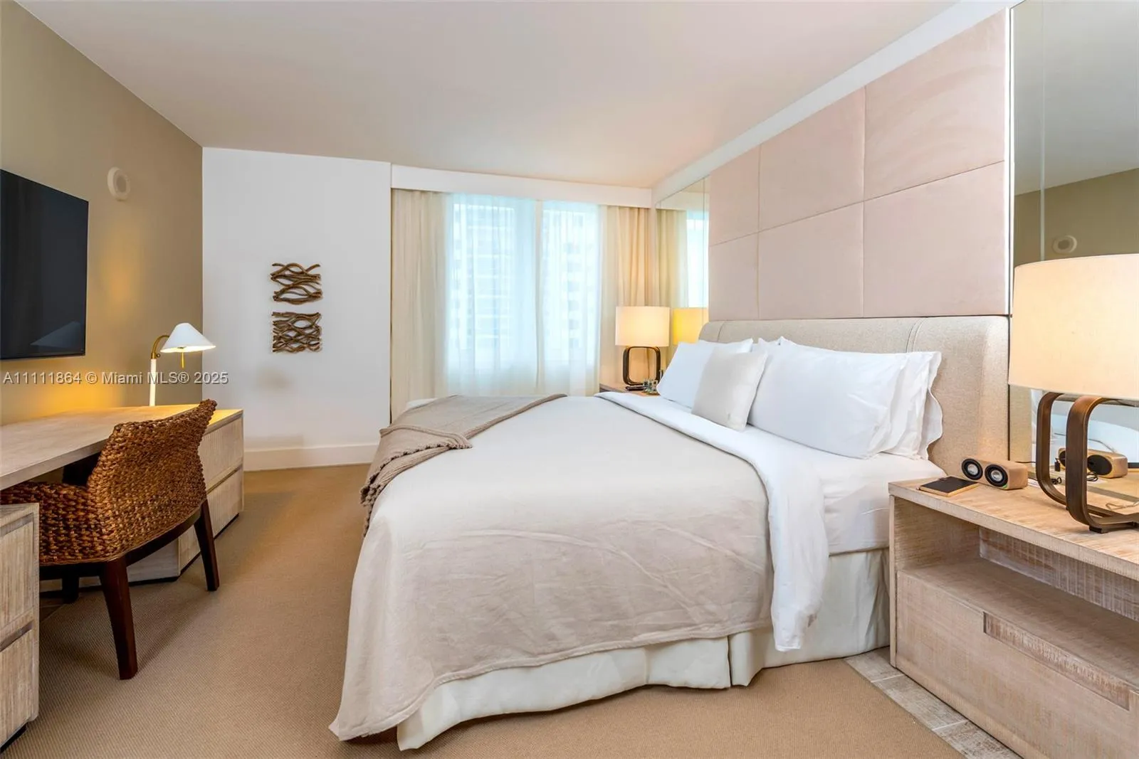 102 24th St # 906, Miami Beach FL 33139