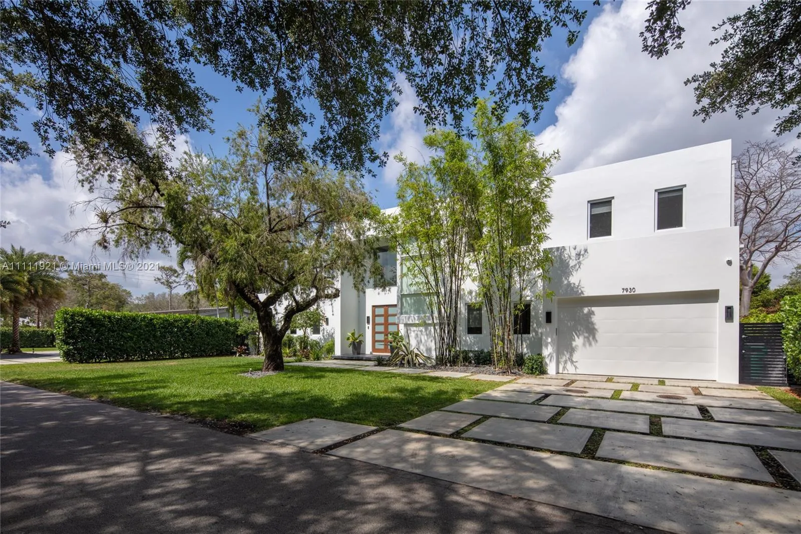 7930 SW 52nd Ct, Miami FL 33143