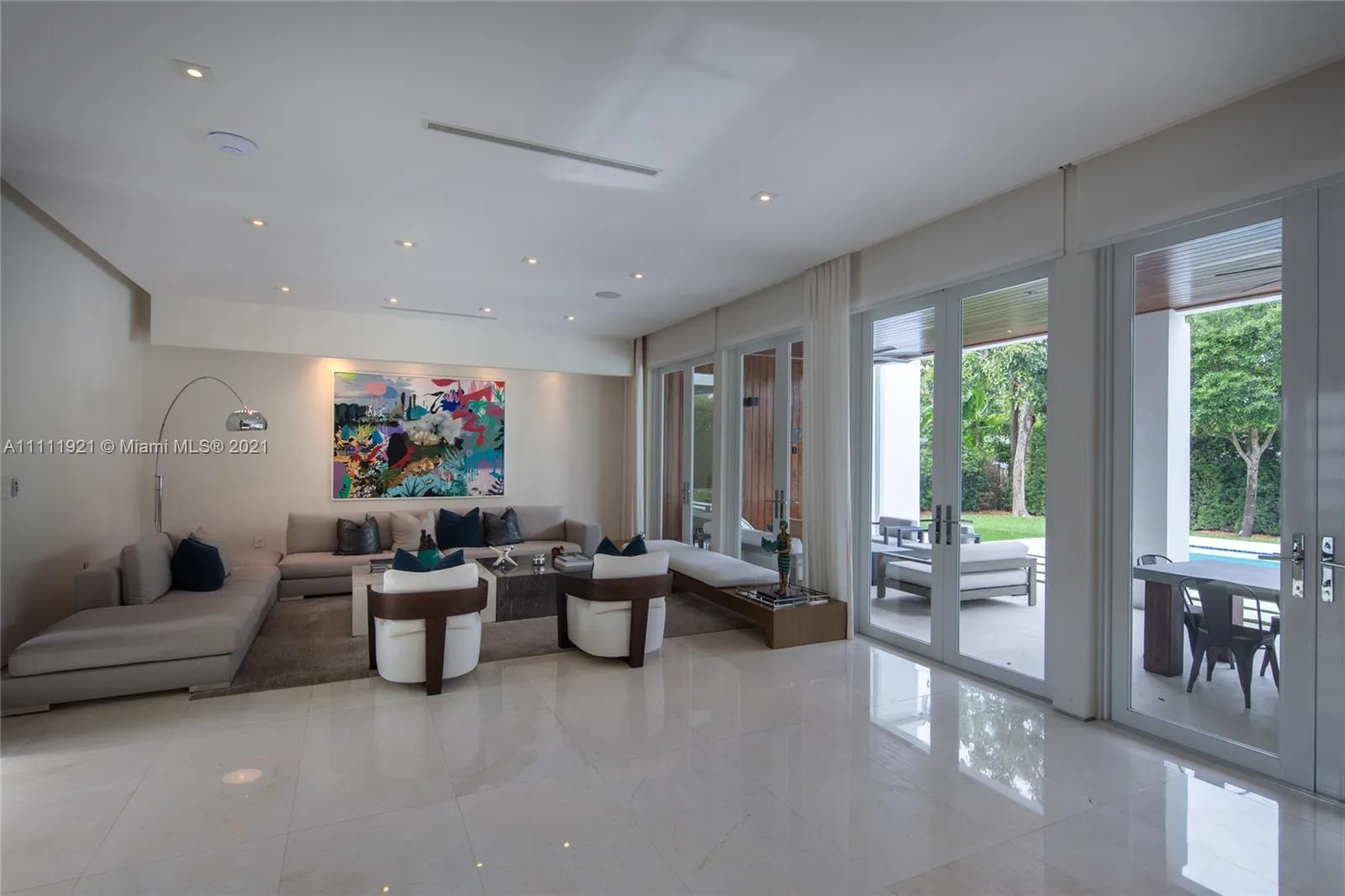 7930 SW 52nd Ct, Miami FL 33143