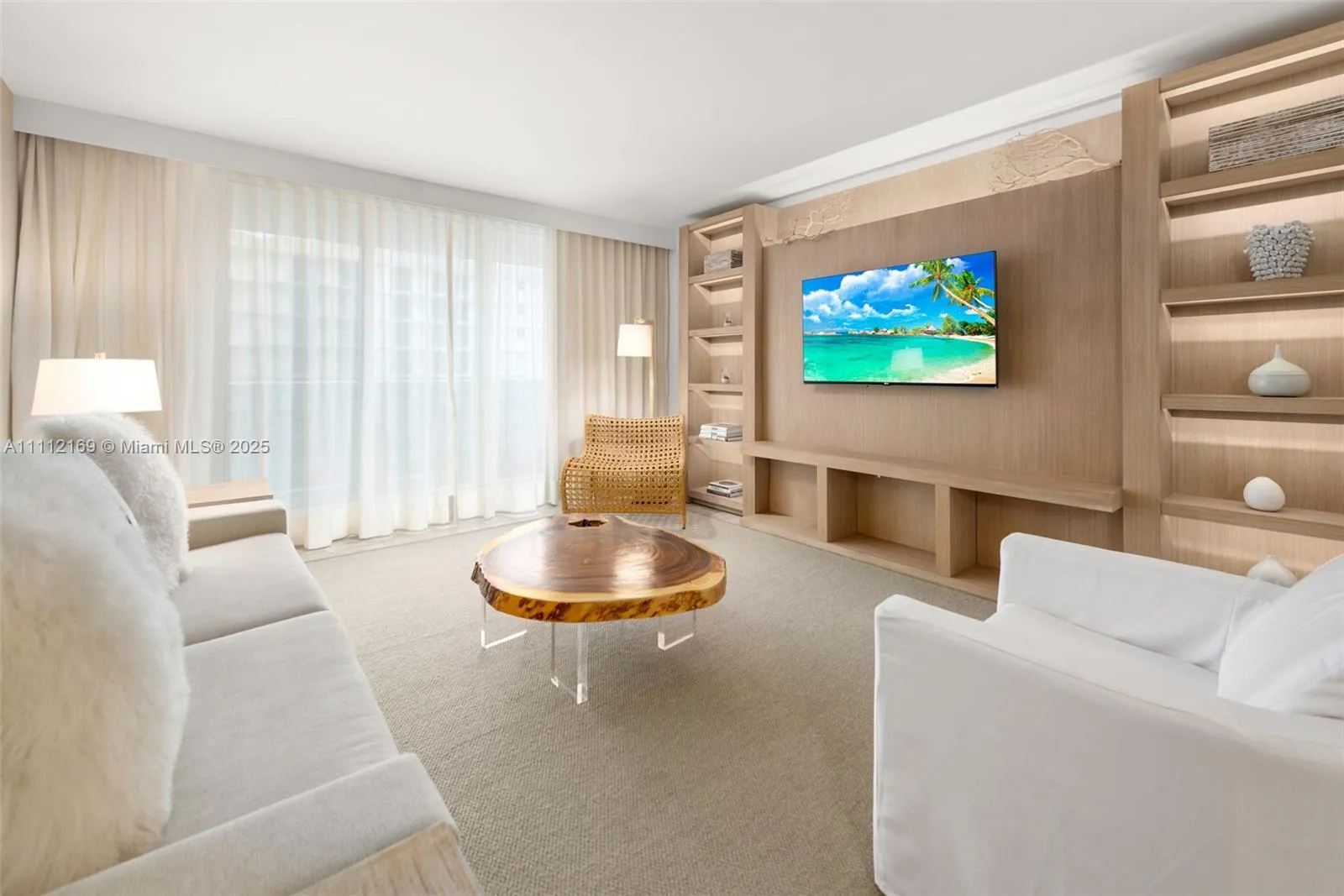 1 bedroom 1 bath for rent at 102 24th St # 1211, Miami Beach FL 33139