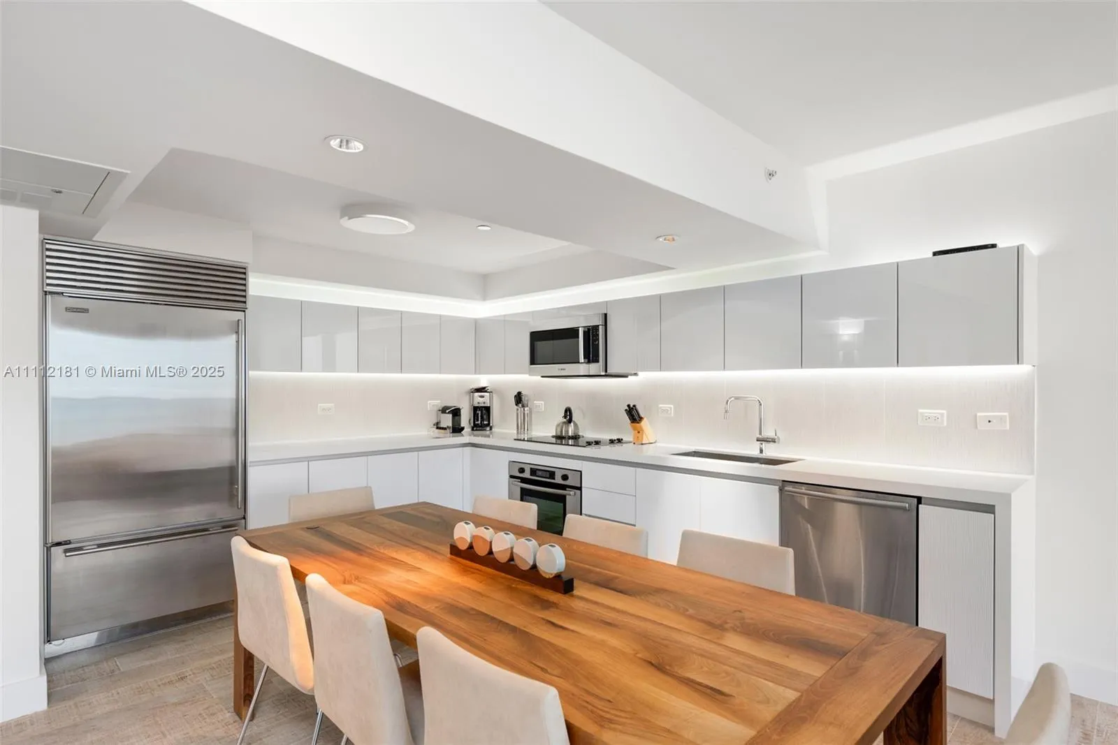 102 24th St # 1219, Miami Beach FL 33139