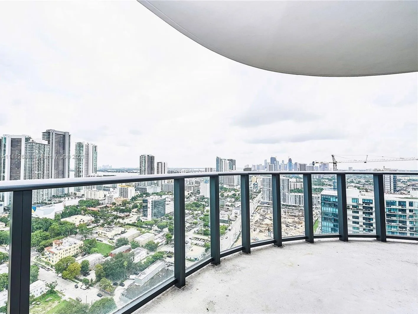 2 bedroom 2 bath for sale at 121 NE 34th St # 3104, Miami FL 33137