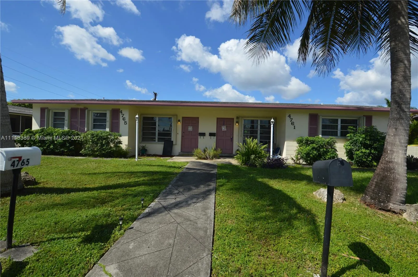 6 bedroom 4 bath for sale at 4761 SW 43rd Ter, Dania Beach FL 33314