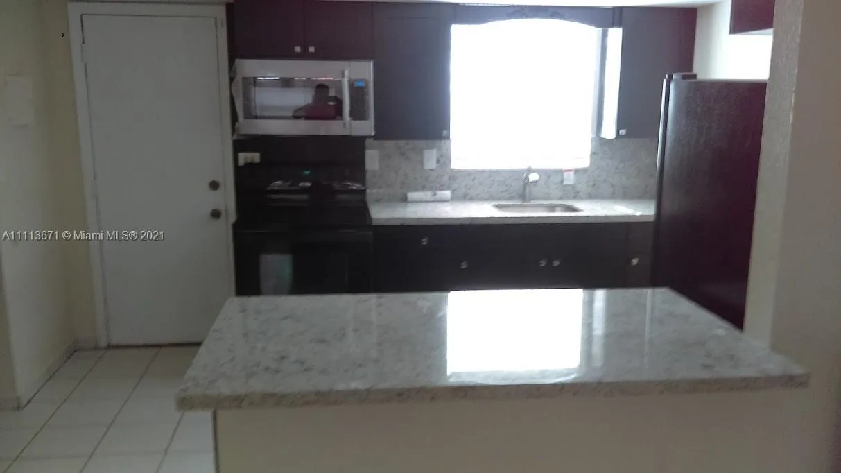 1460 NE 151st St # 102, North Miami Beach FL 33162