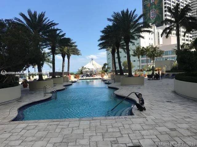 244 Biscayne Blvd # 651, Miami FL 33132