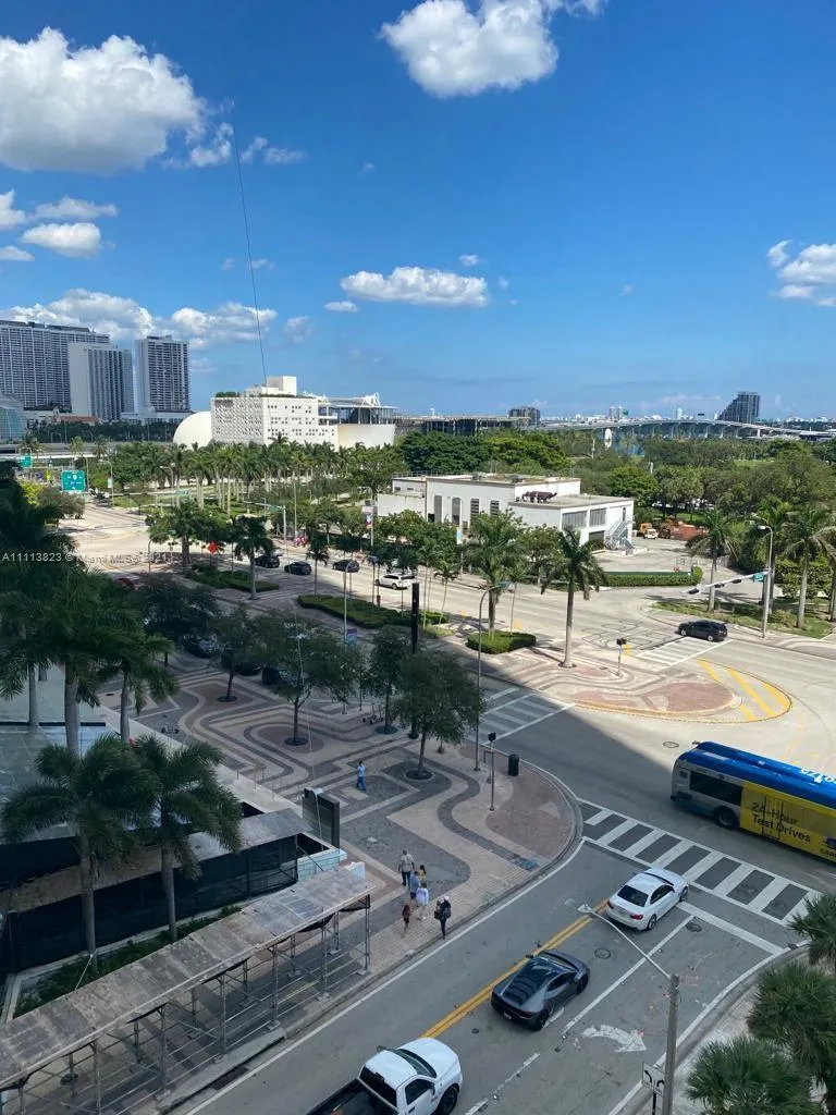 2 bedroom 2 bath for sale at 888 Biscayne Blvd # 612, Miami FL 33132