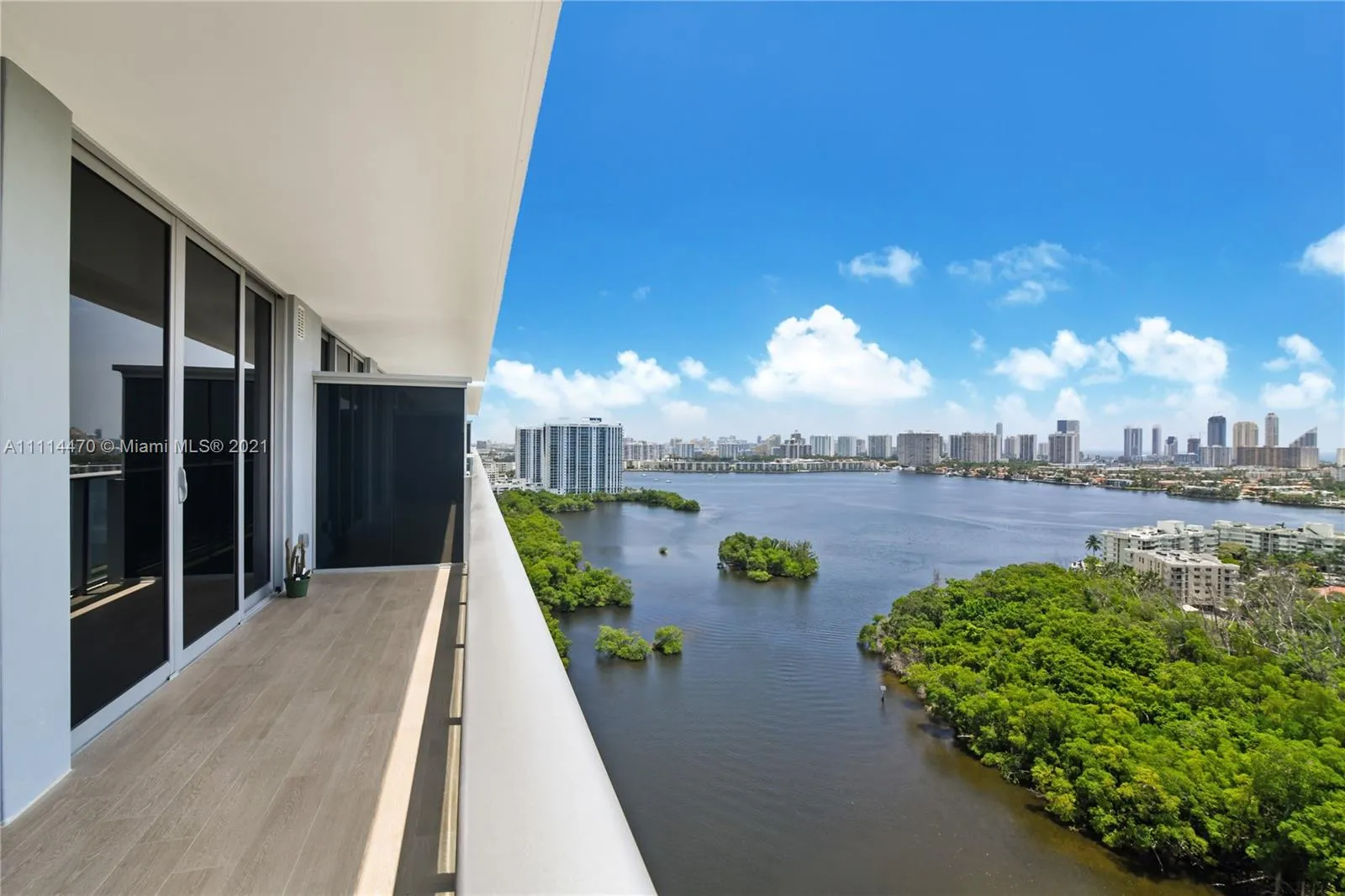 16385 Biscayne Blvd # 2118, North Miami Beach FL 33160