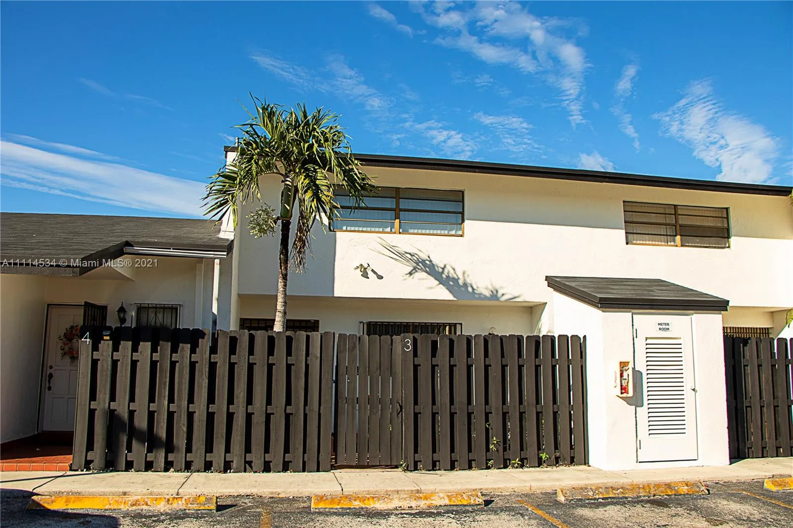 3 bedroom 2 bath for sale at 1122 SW 87th Ave # B3, Miami FL 33174