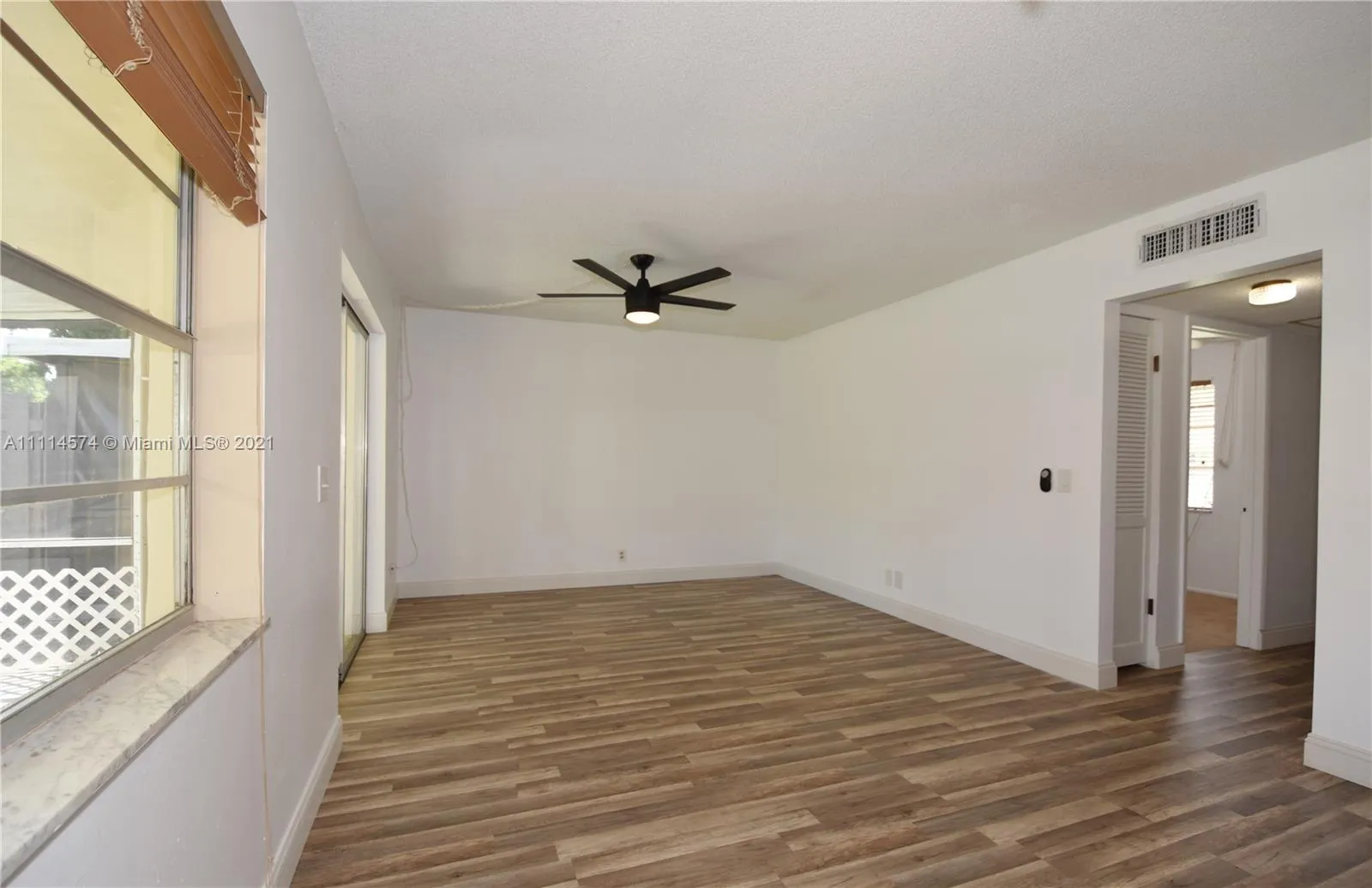 3005 1/2 NW 68th St # 9D, Fort Lauderdale FL 33309