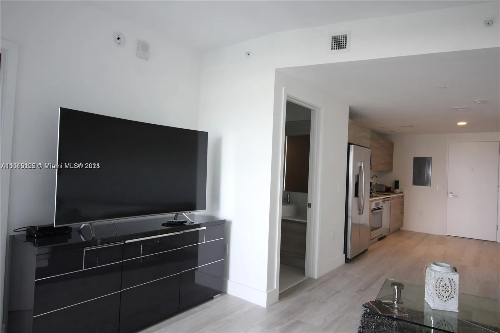 121 NE 34th St # 1014, Miami FL 33137