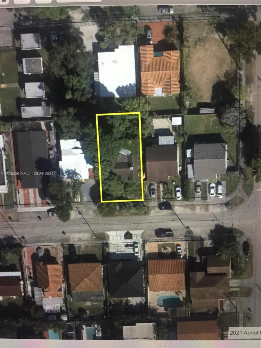 3 bedroom 3 bath for sale at 4339 SW 9th Ter, Miami FL 33134