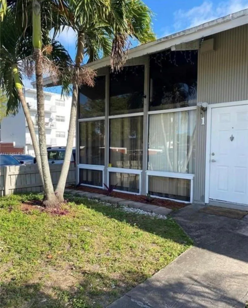14310 NE 5th Pl, Miami FL 33161