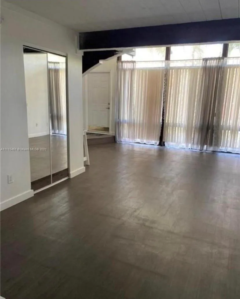 14310 NE 5th Pl, Miami FL 33161