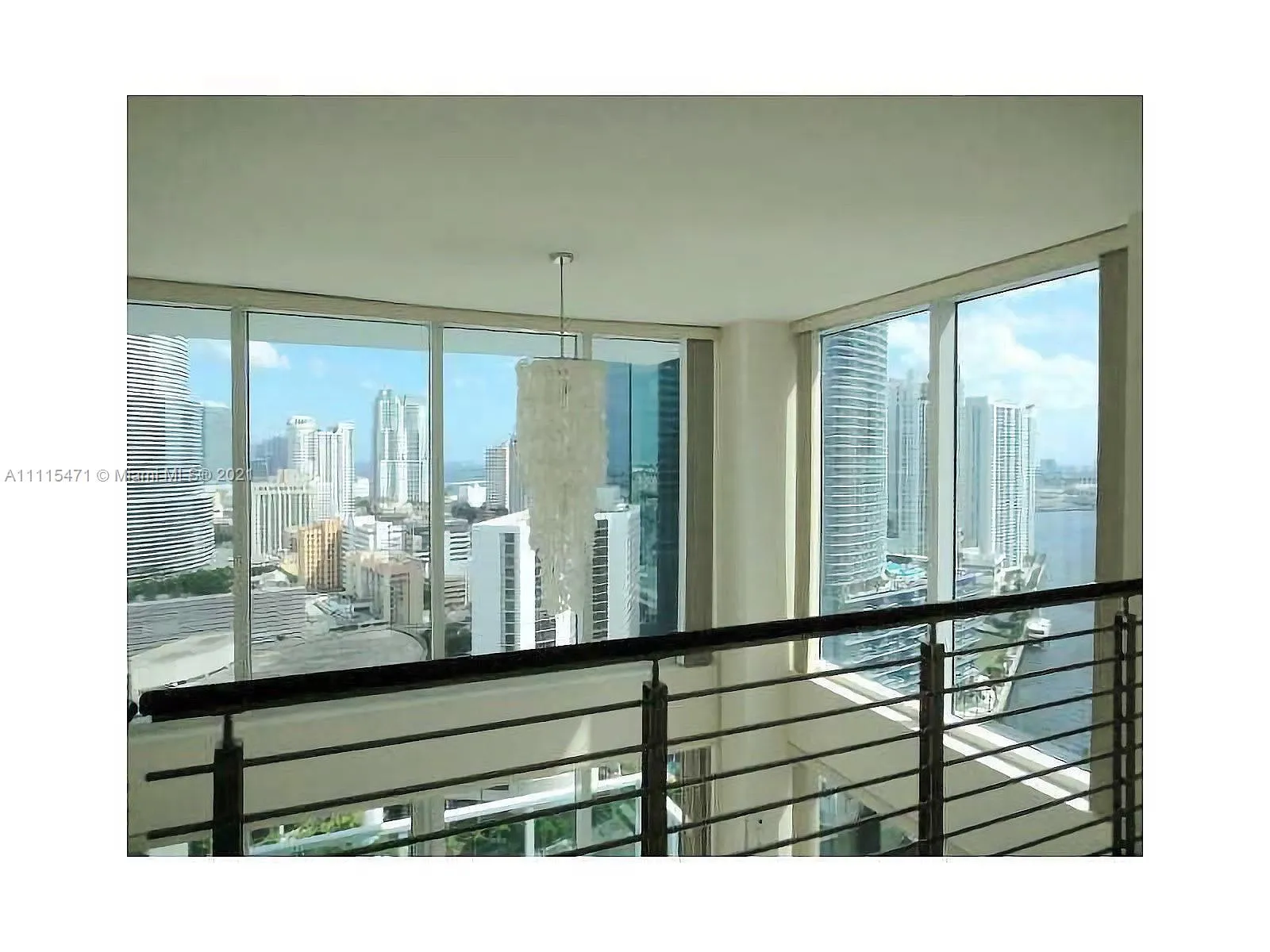 41 SE 5th St # 1901, Miami FL 33131