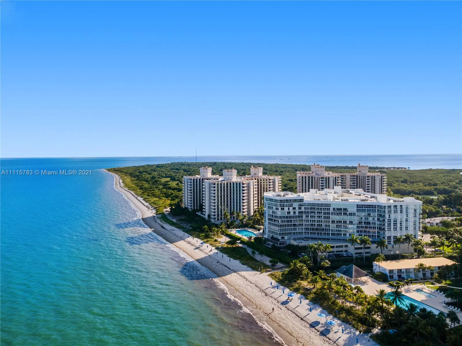 3 bedroom 3 bath for rent at 600 Grapetree Dr, Key Biscayne FL 33149