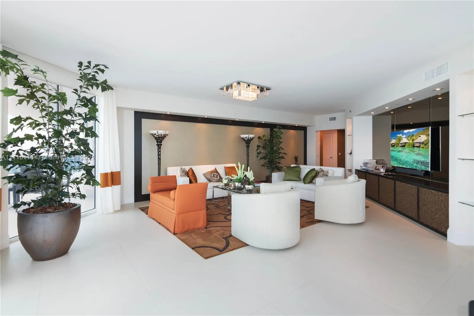 2711 S Ocean Dr # 2205, Hollywood FL 33019