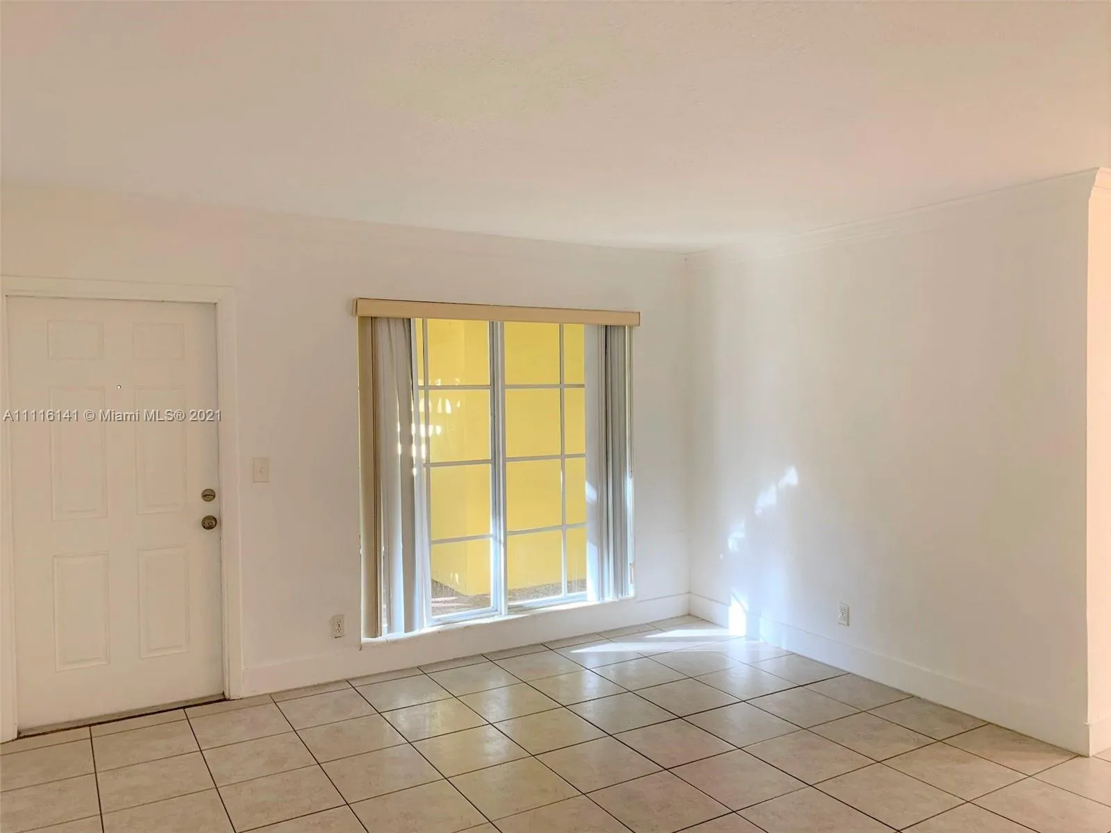 105 NE 12th Ave # 5, Hallandale Beach FL 33009