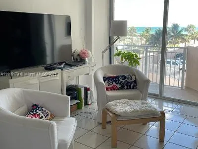 345 Ocean Dr # 325, Miami Beach FL 33139
