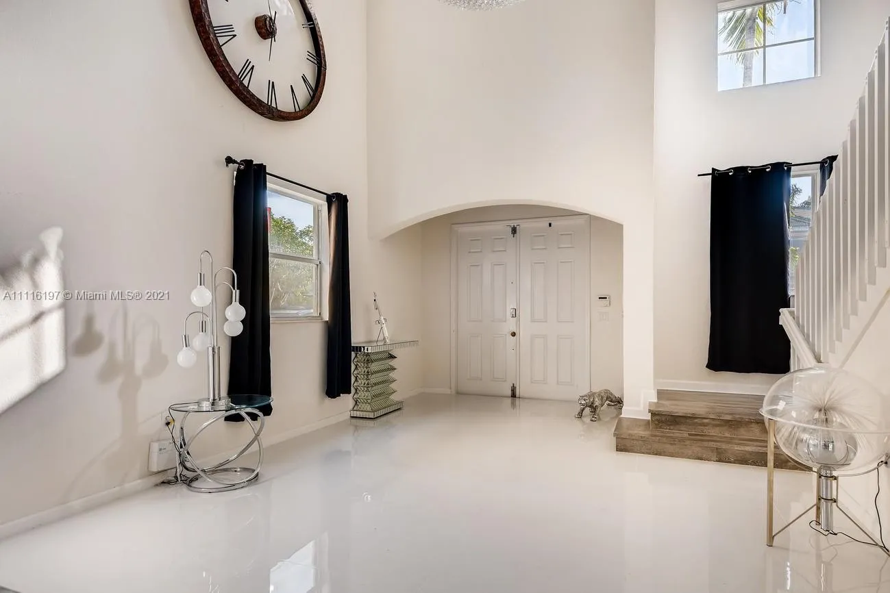 2944 NE 2nd Dr, Homestead FL 33033