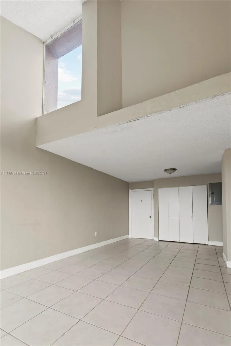 8870 Fontainebleau Blvd # 503, Miami FL 33172