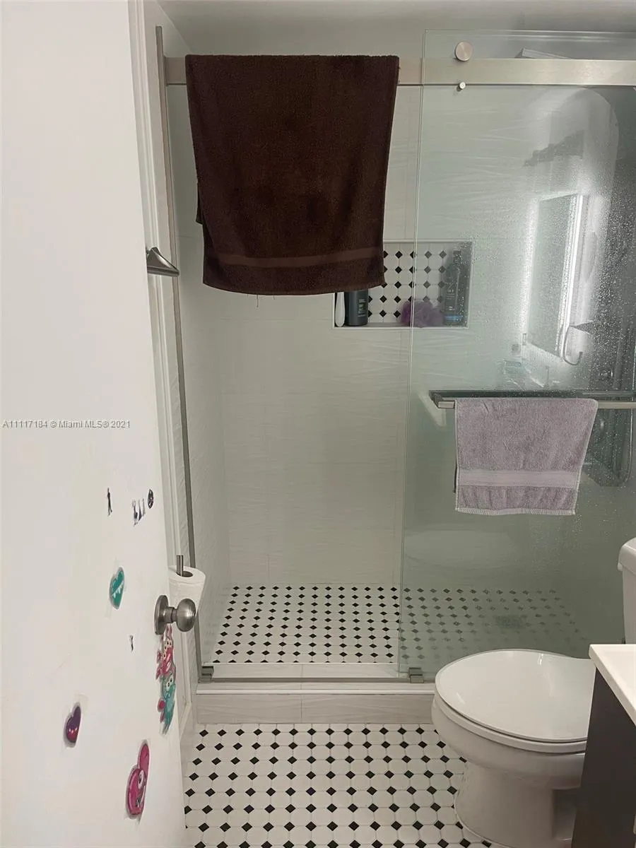 2750 NE 183rd St # 804, Aventura FL 33160