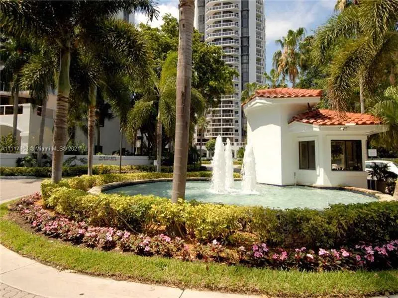 3598 Yacht Club Dr # 2004, Aventura FL 33180
