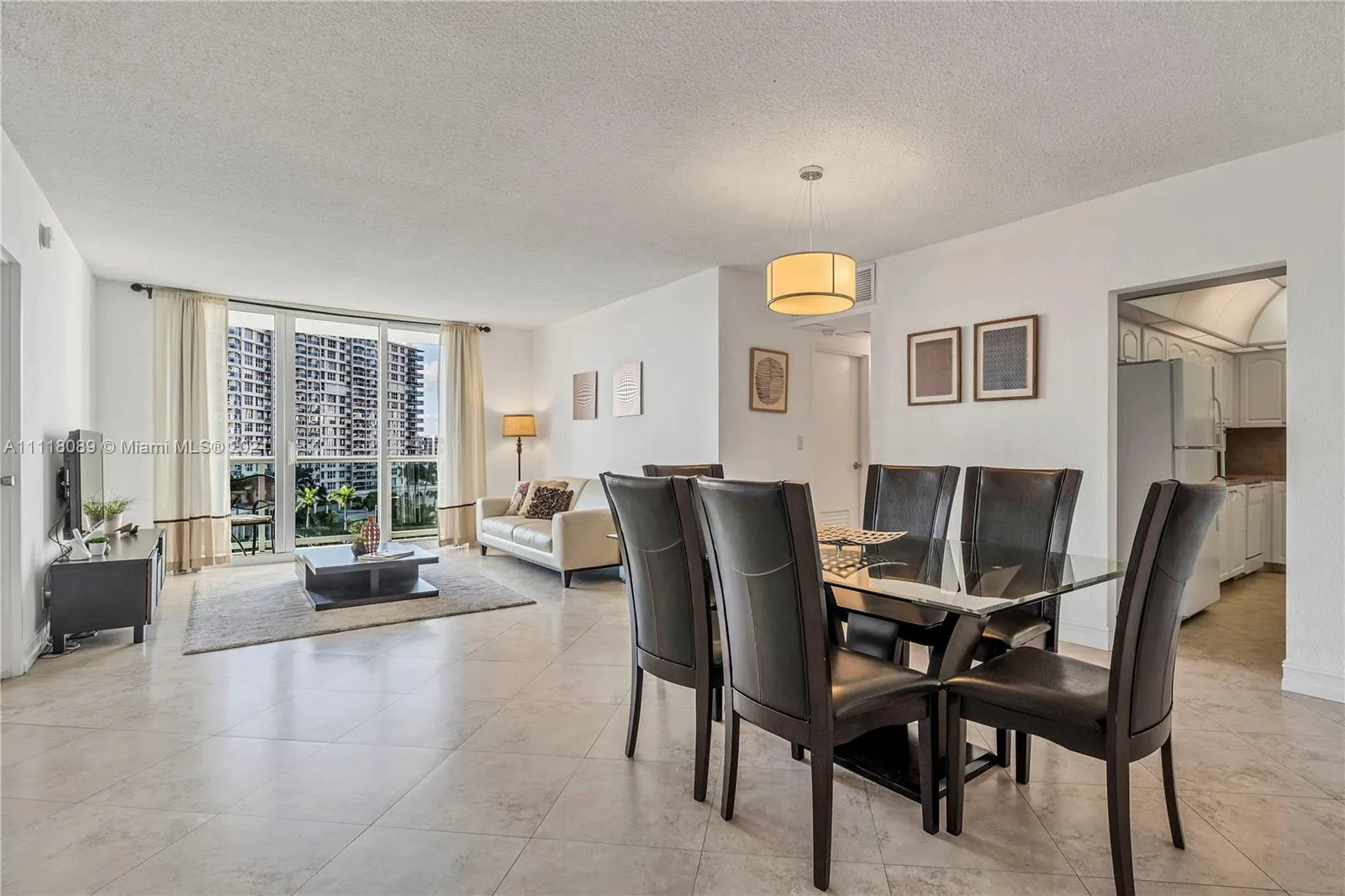 3901 S Ocean Dr, Hollywood FL 33019