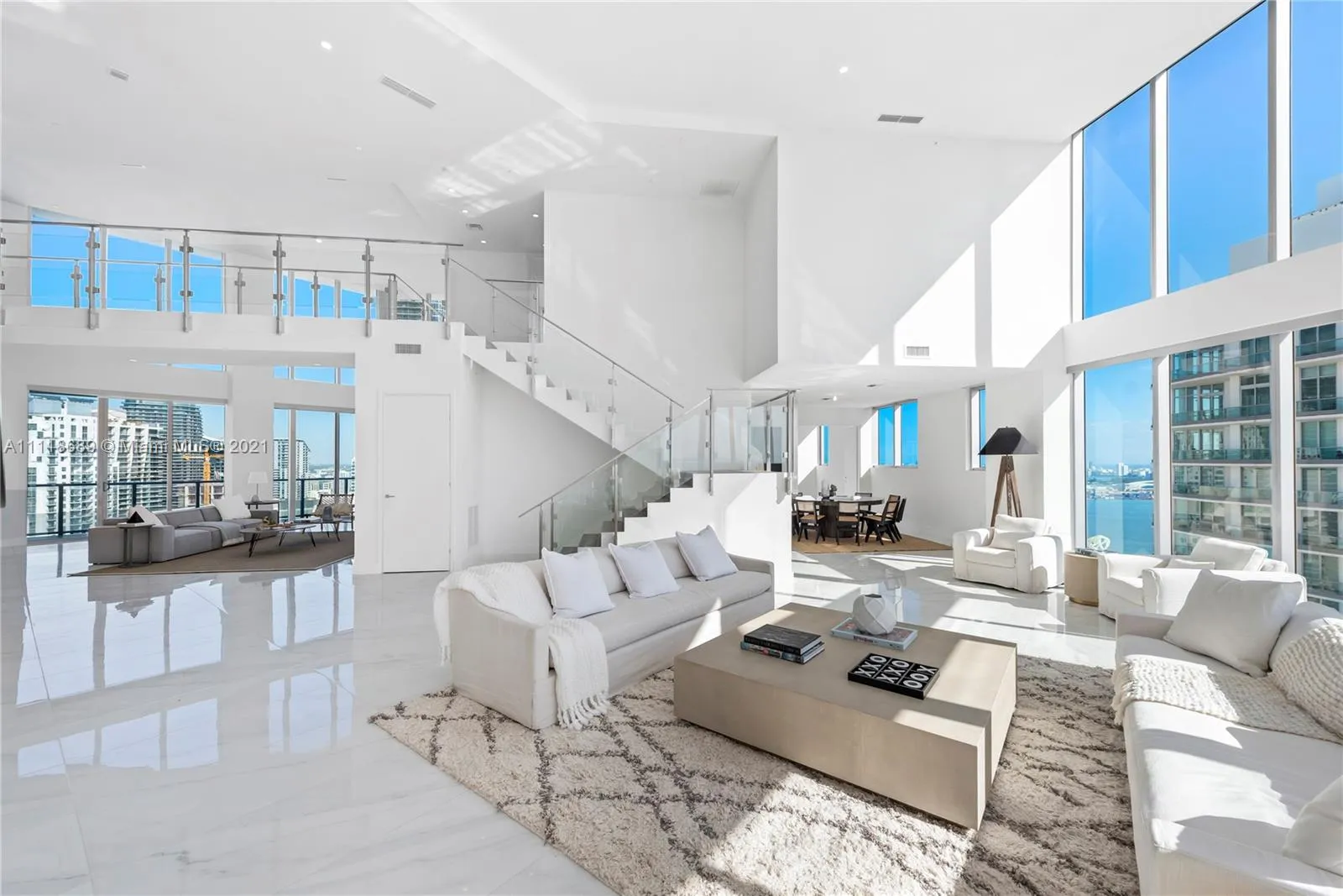 5 bedroom 6 bath for sale at 1300 Brickell Bay Dr # 4401, Miami FL 33131