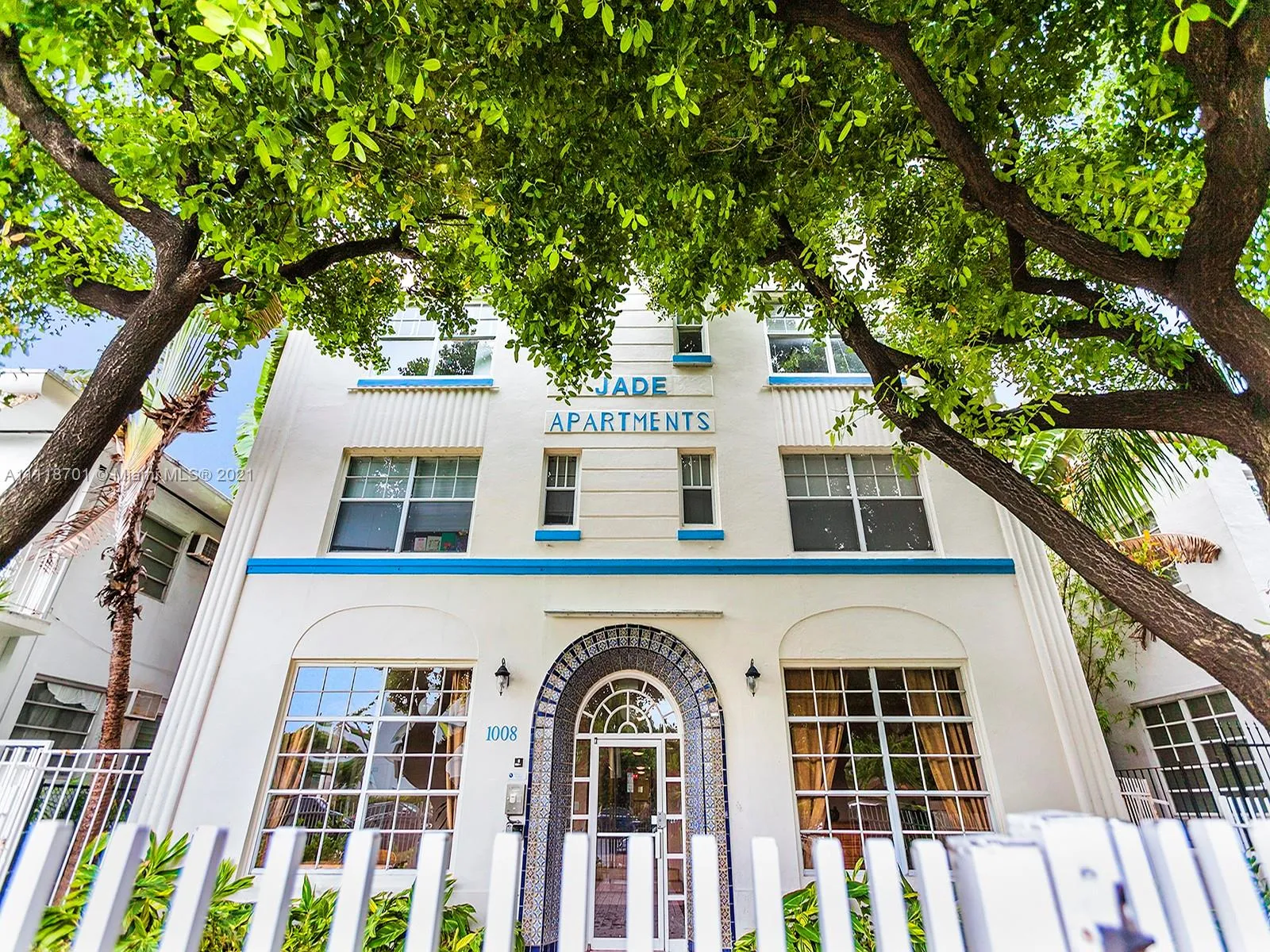 2 bedroom 1 bath for sale at 1008 Jefferson Ave # 304, Miami Beach FL 33139