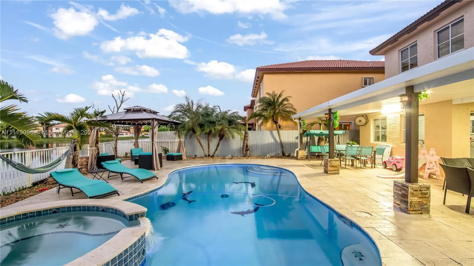 2845 NE 41st Rd, Homestead FL 33033