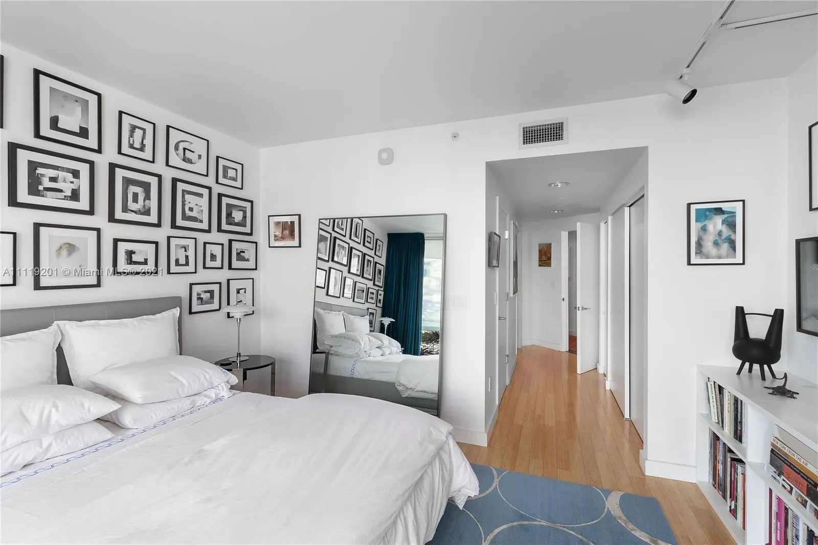 10 Venetian Way # 501, Miami Beach FL 33139